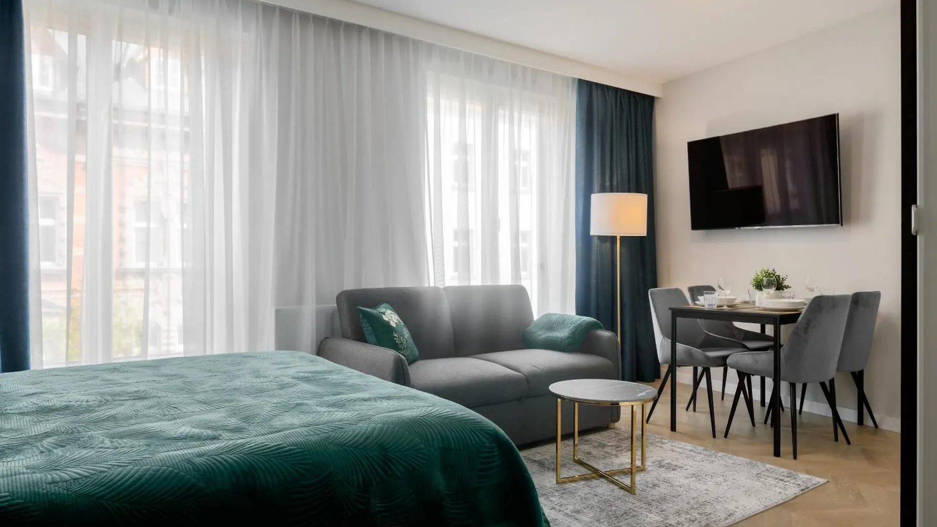 Metropolis Apartments Krakow Poland